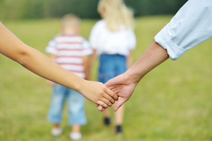 Przyczyny, objawy i metody postępowania przy obumarciu płodu